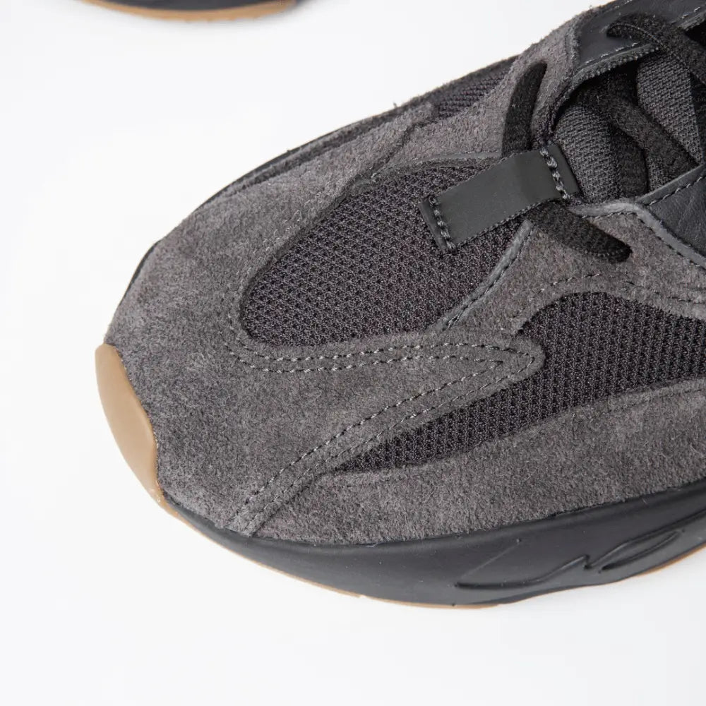 Adidas Yeezy Boost 700 Utility Black