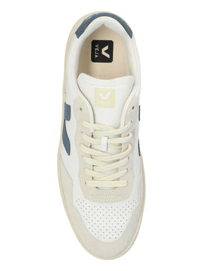 Veja V-90 sneaker