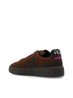 Veja V-90 sneaker