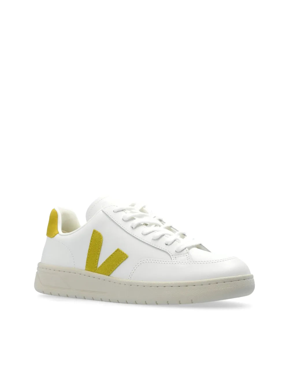 Veja V12 Chromefree leather sneaker