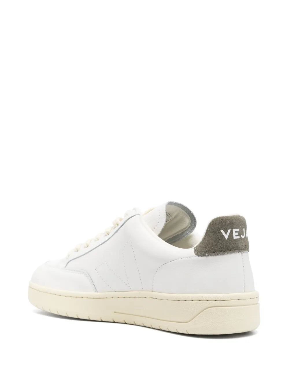 Veja V-12 sneaker