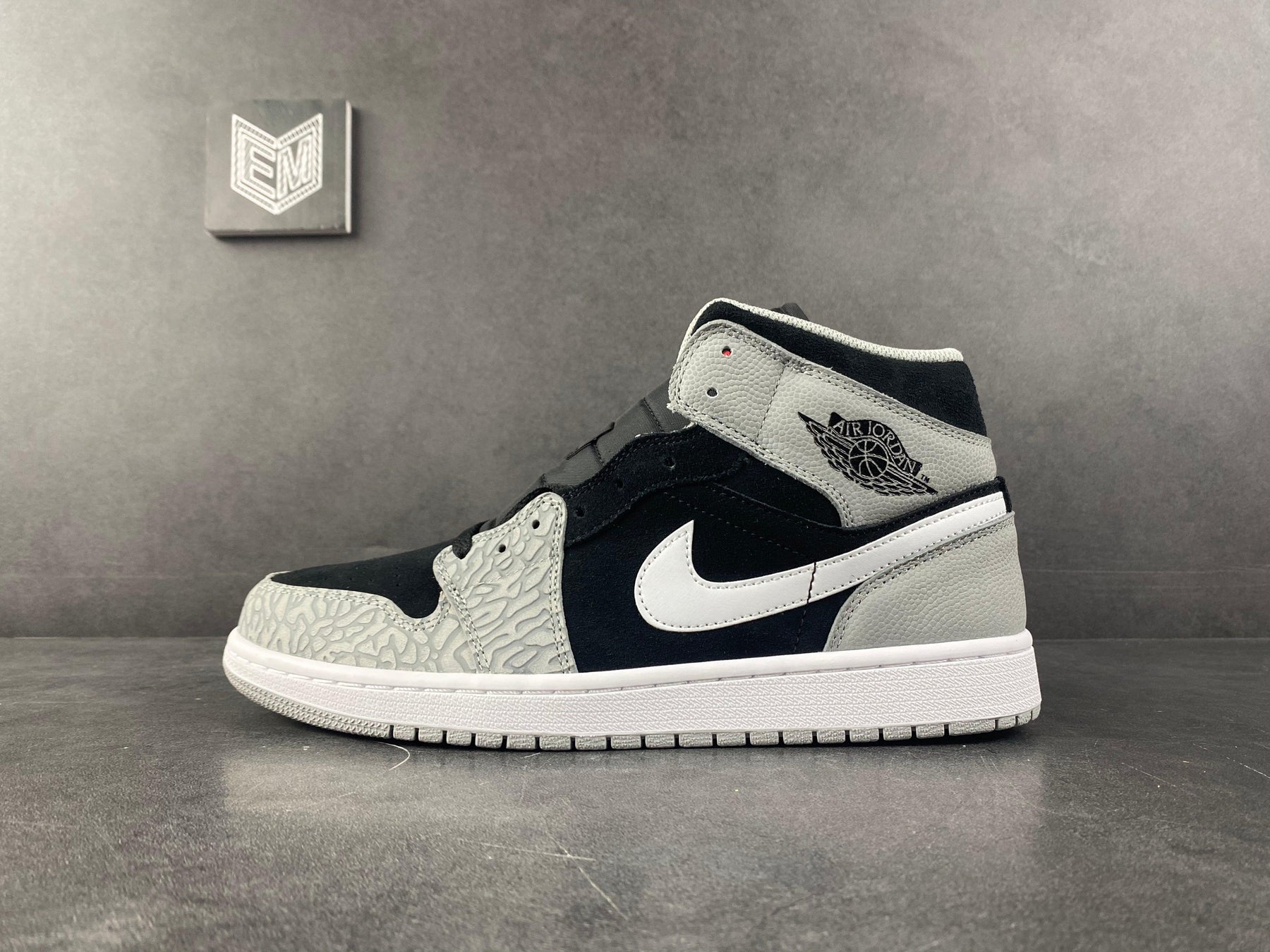 Nike Air Jordan 1 Mid Elephant Print