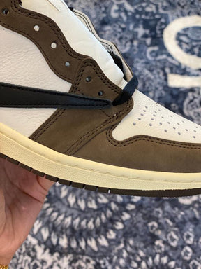 Travis Scott x Air Jordan 1 Retro High Dark Mocha