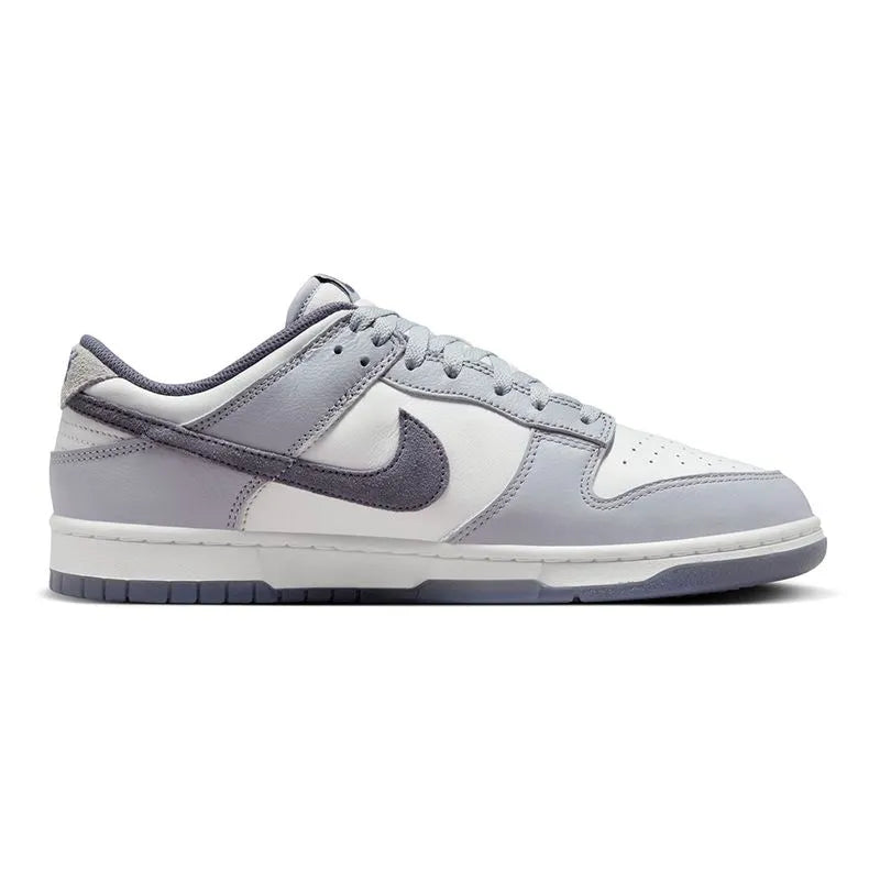 Tênis Nike Dunk Low SE Light Carbon