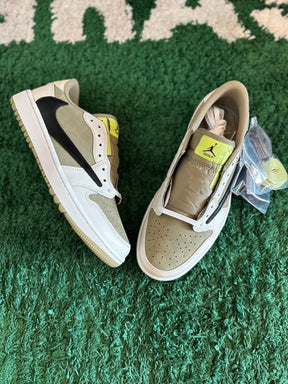 Nike Air Jordan 1 Low Golf x Travis Scott