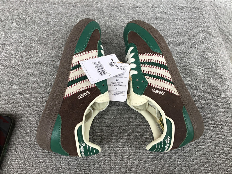 Tênis Adidas Samba OG x Notitle Brown