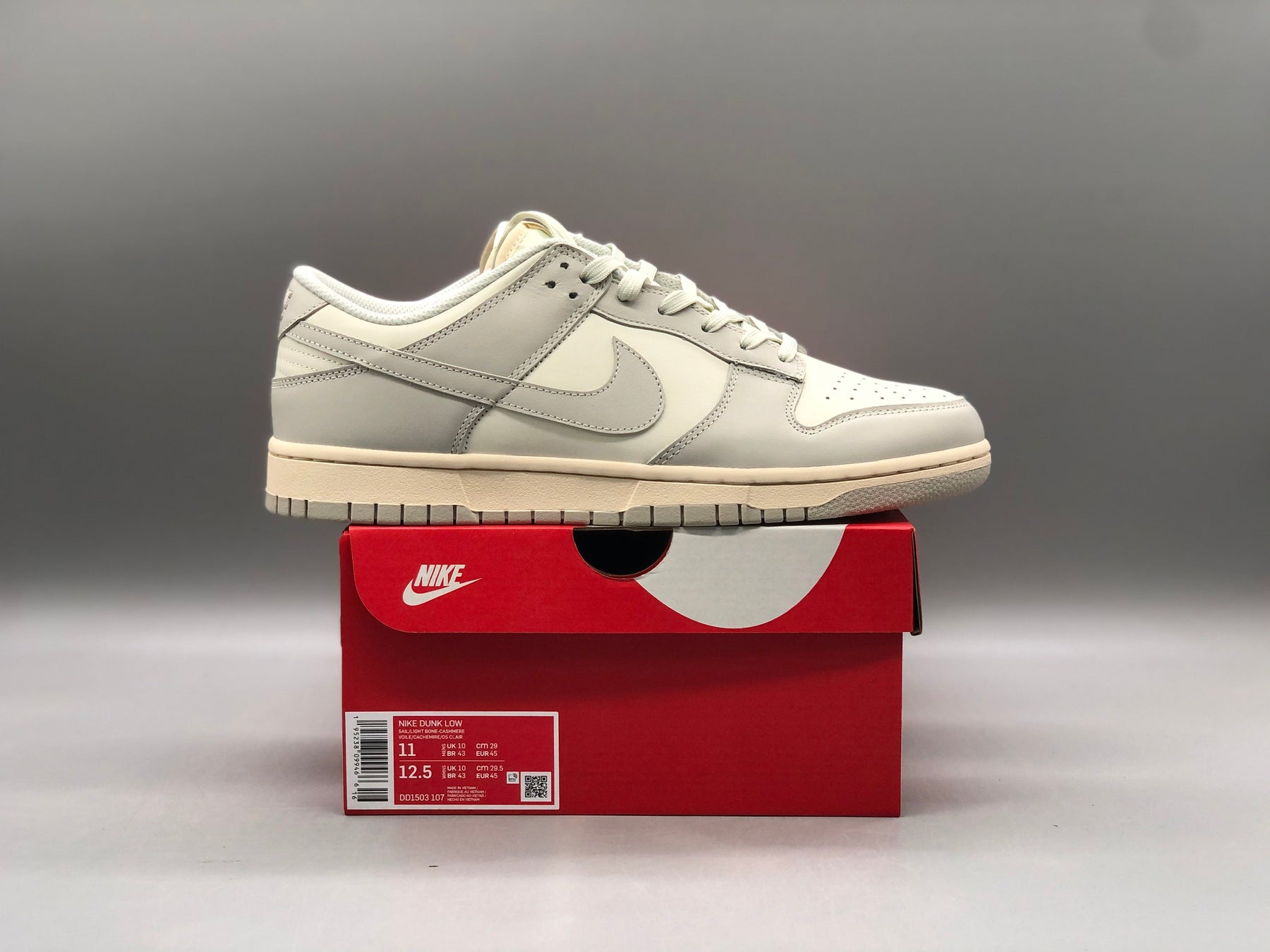 Nike Dunk Low Light Bone