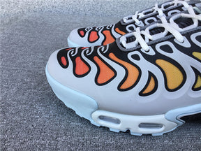 Nike Air Max Plus Drift "Light Smoke Grey"