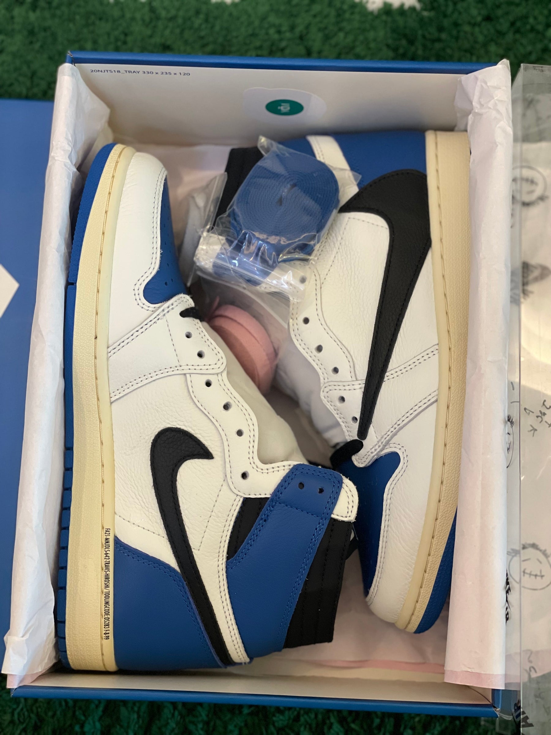 TENIS NIKE AIR JORDAN 1 HIGH "TRAVIS SCOTT"