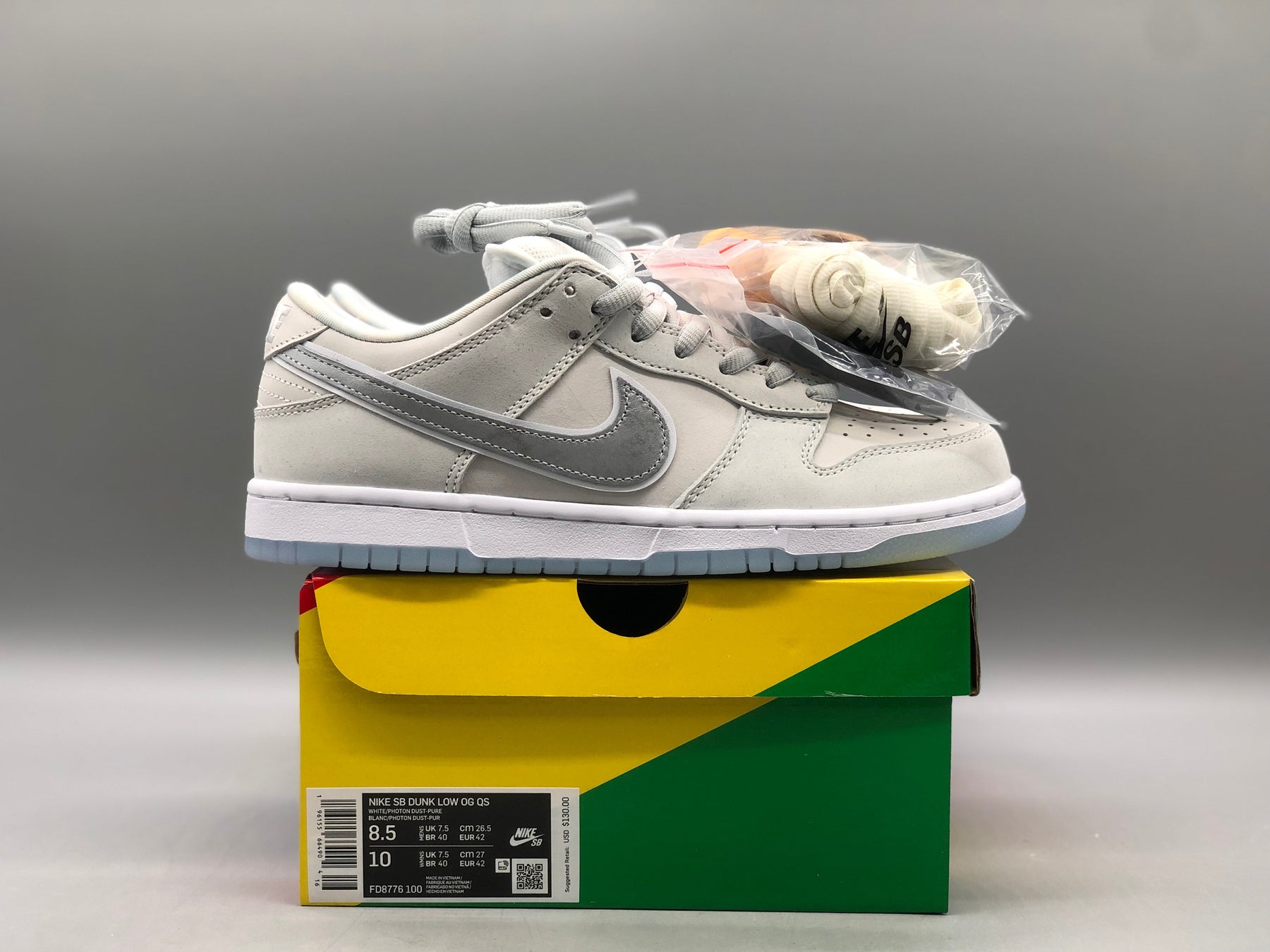 Nike Conecpts x SB Dunk Low White Lobster