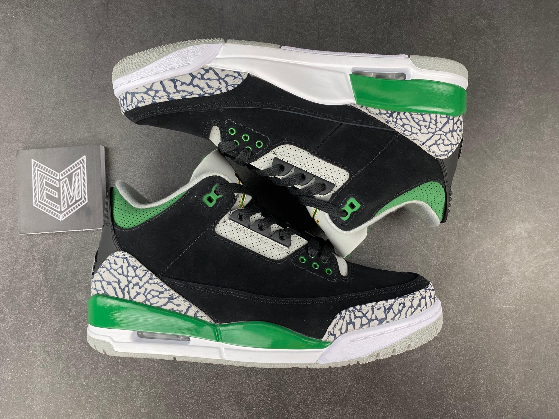 Nike Air Jordan 3 Retro Pine Green