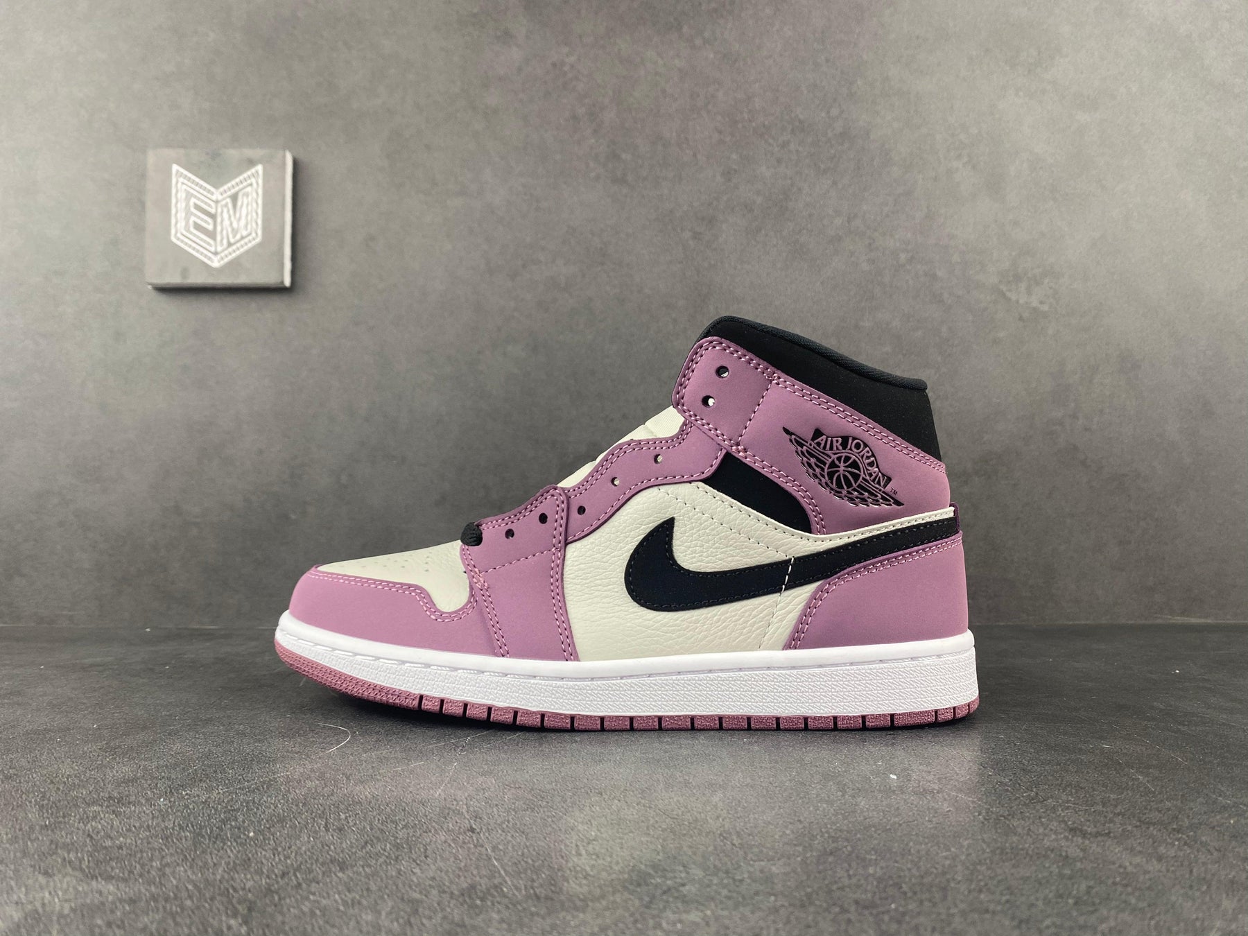 Nike Air Jordan 1 Mid SE Light Mulberry