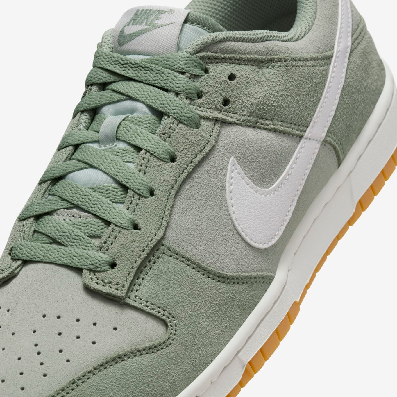 Nike Dunk Low SE Jade Horizon