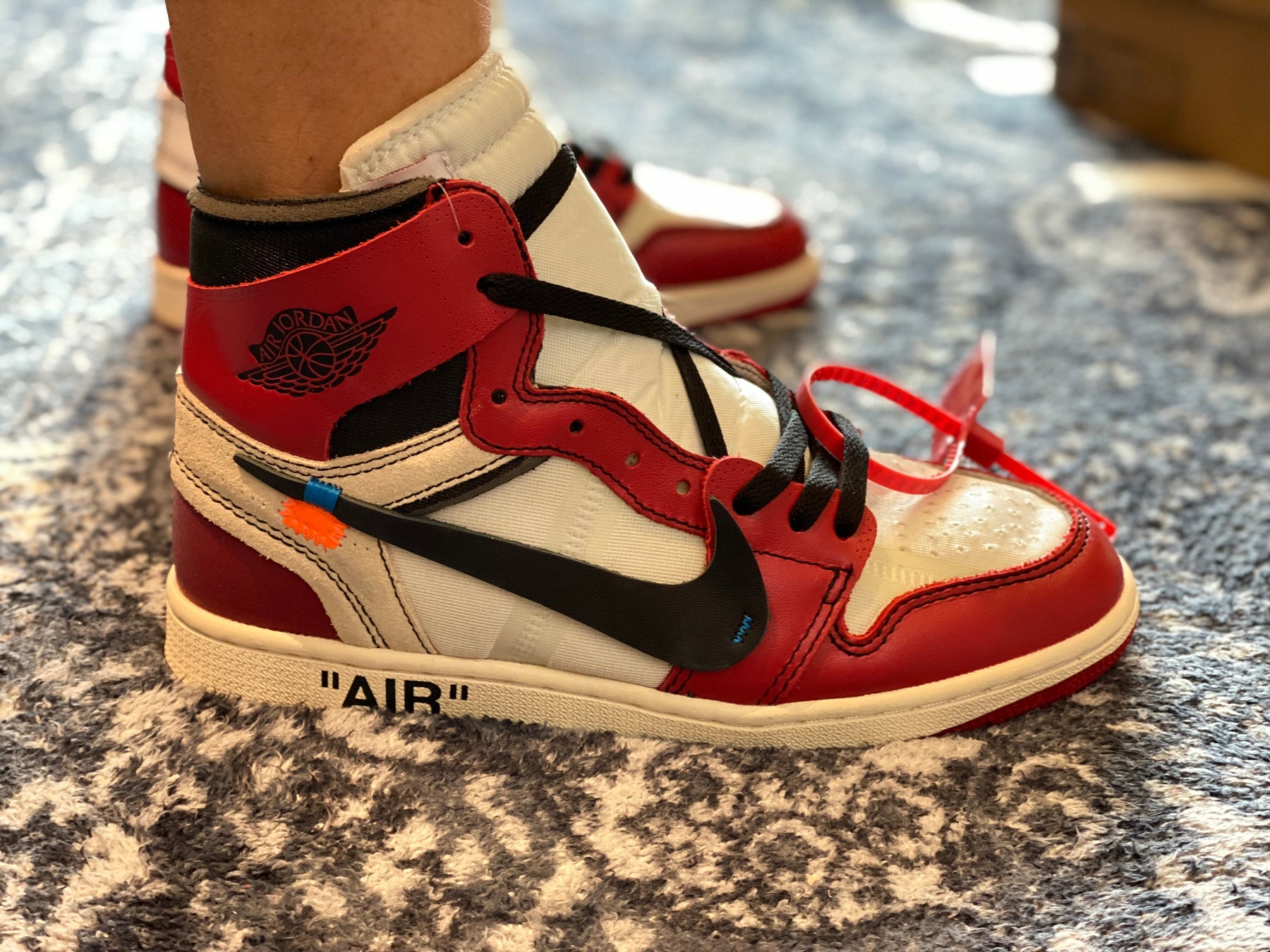 Nike Air Jordan 1 Low Off-White “Chicago”