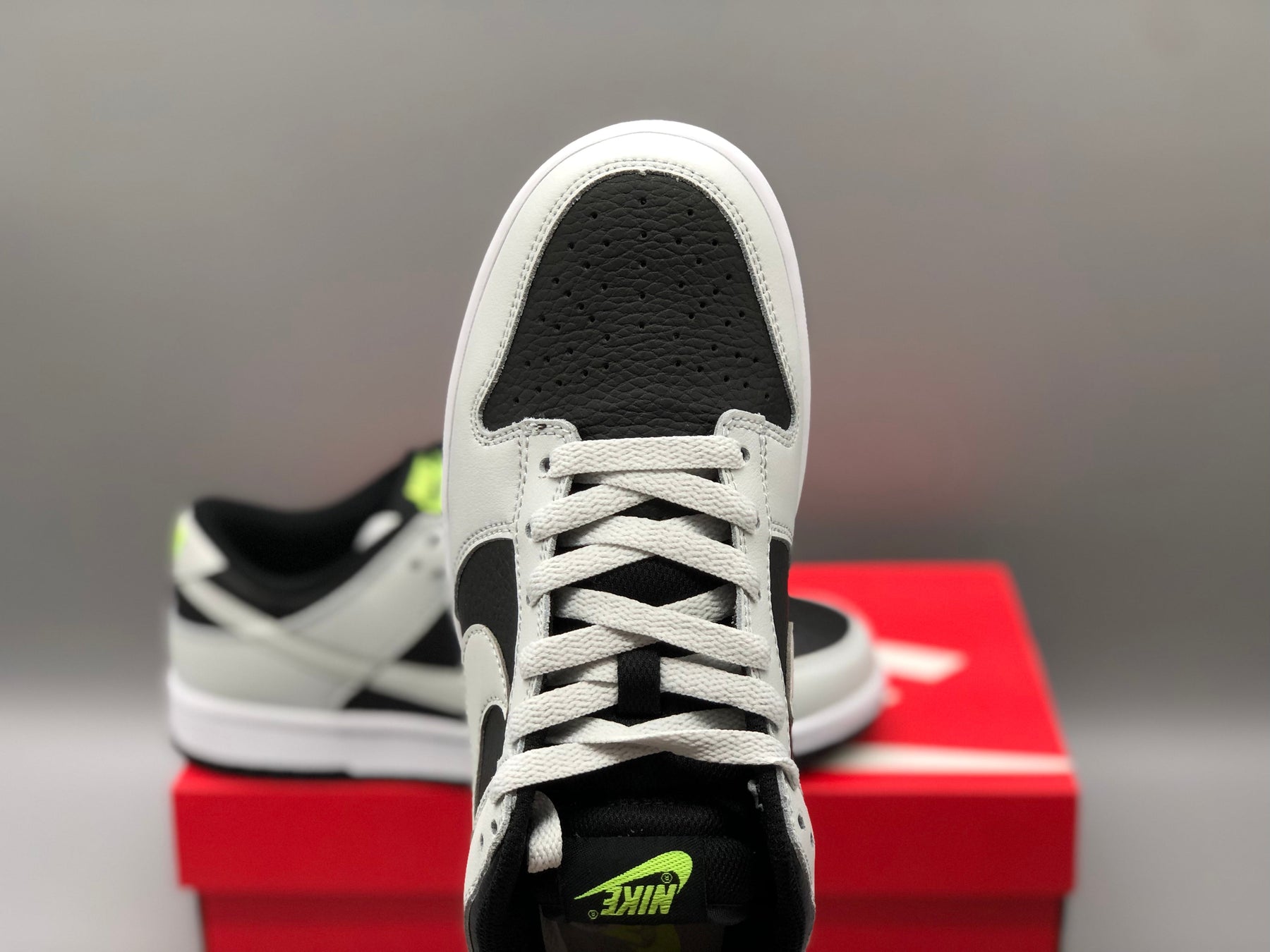 Nike Dunk Low Reverse Panda Neon