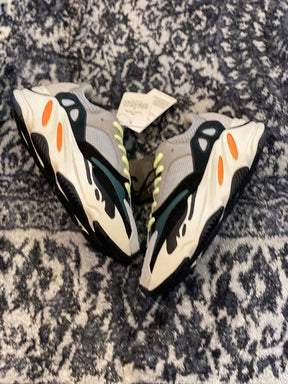 TENIS ADIDAS YEEZY BOOST 700 V1 "WAVE RUNNER"