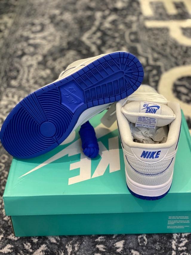 Tênis Nike Dunk SB Low “Premium White Game Royal”