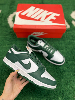 Nike Dunk Low "Michigan State”