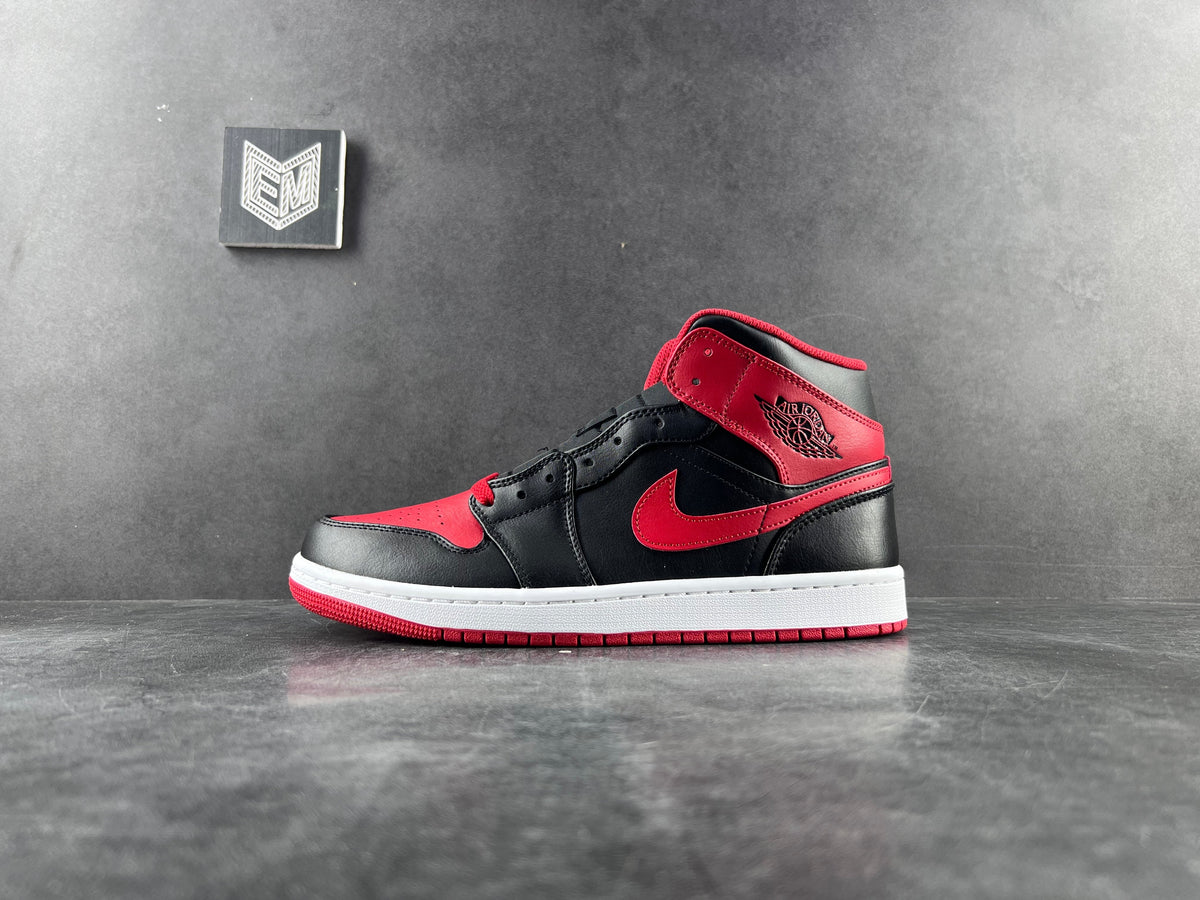 Nike Air Jordan 1 Mid Alternate Bred (2022)