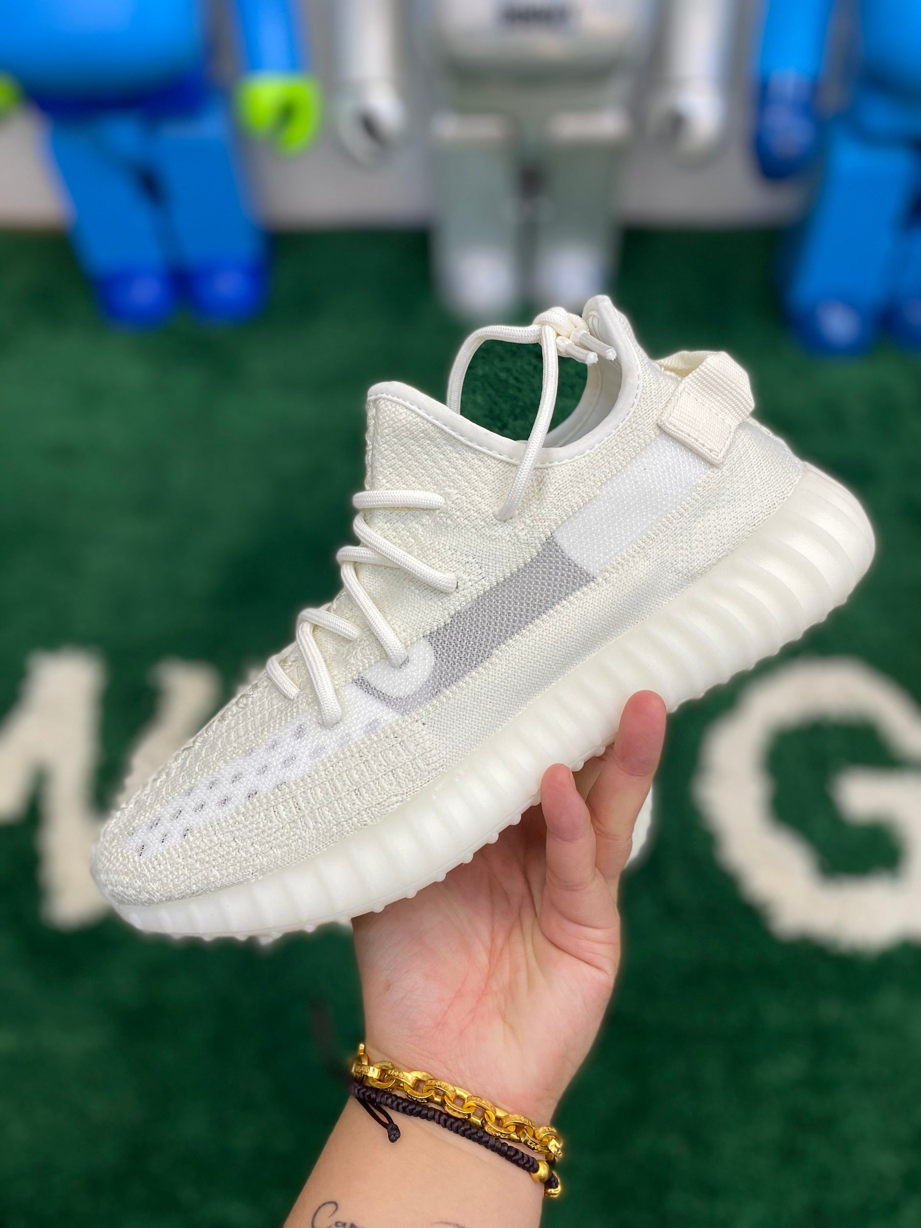 Adidas Yeezy Boost 350 V2 Bone