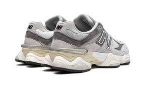 Tênis New Balance 9060 "Raincloud Castlerock" Cinza