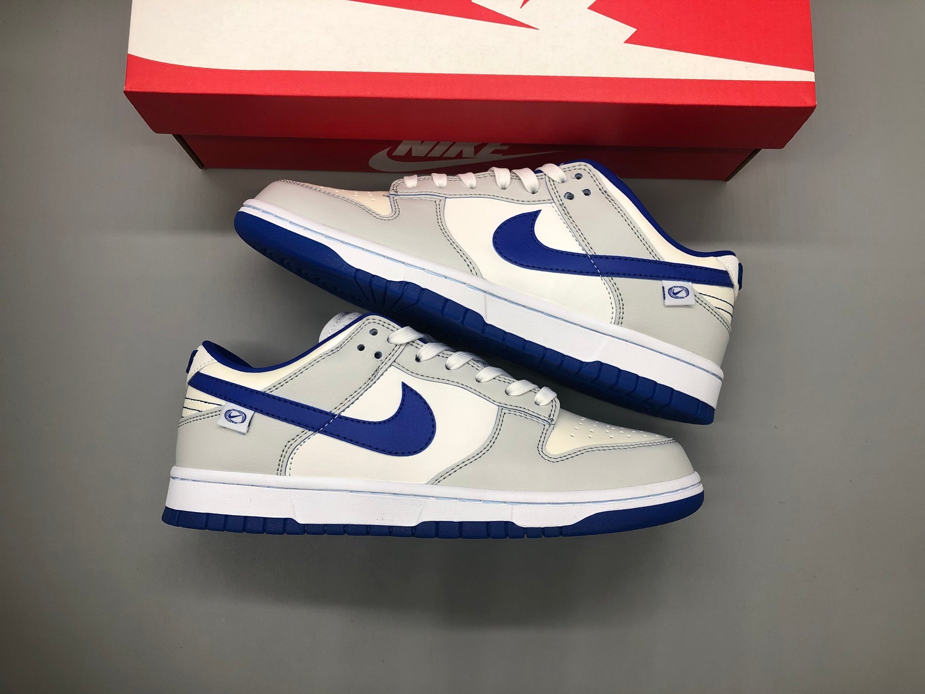 Nike Dunk Low Worldwide White Blue