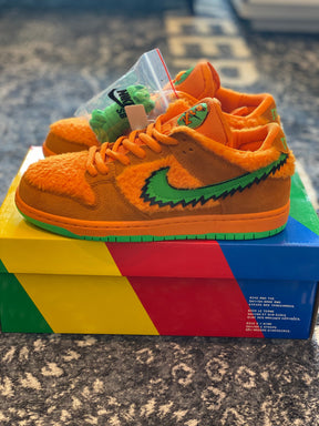 Nike SB Dunk Low "Grateful Dead”