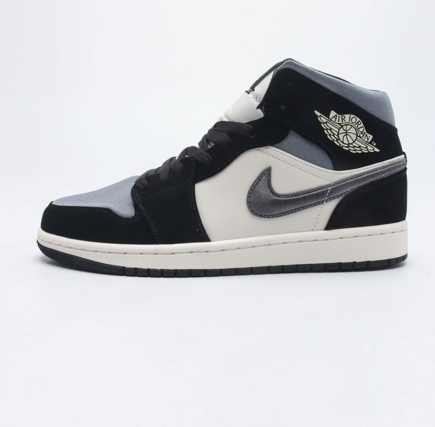 Tênis Nike Air Jordan 1 Mid "Satin Grey"