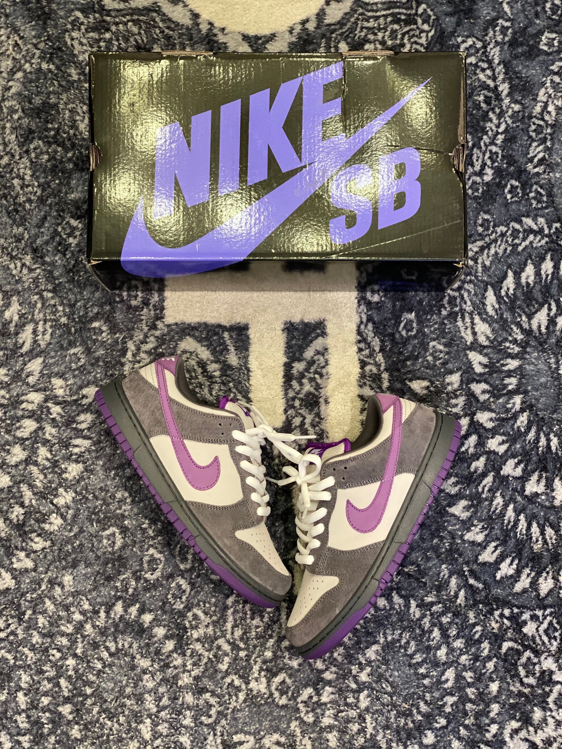 Nike Dunk SB Low Purple Pigeon