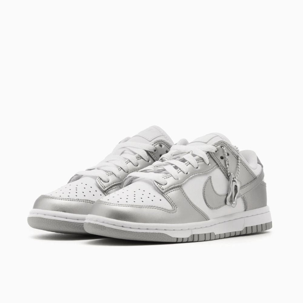 Nike Dunk Low Metallic Silver