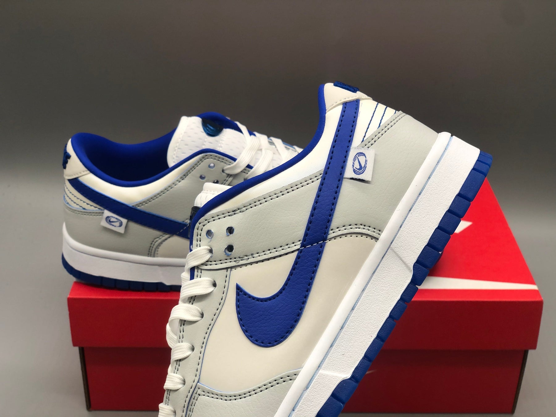 Nike Dunk Low Worldwide White Blue