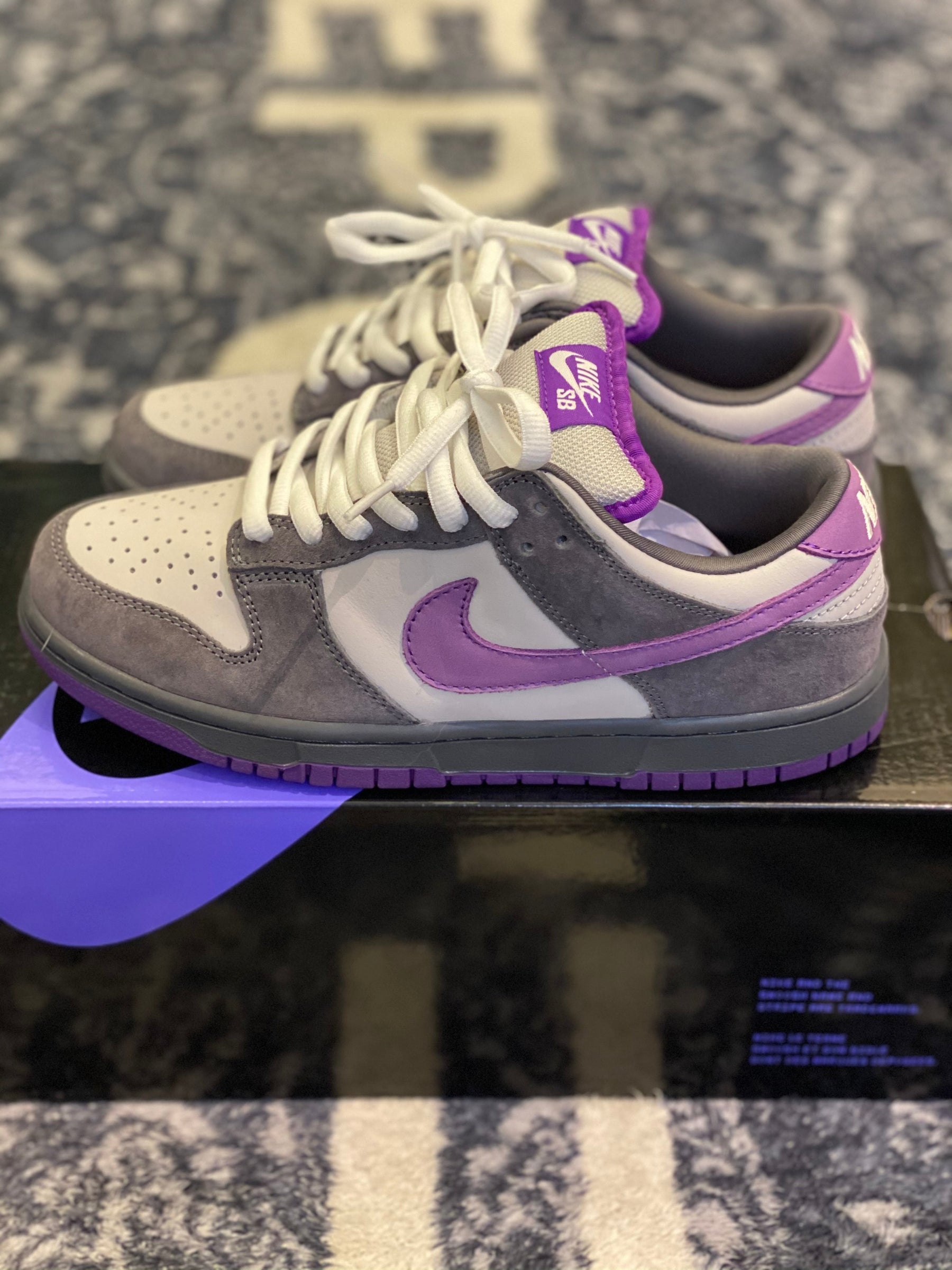 Nike Dunk SB Low Purple Pigeon