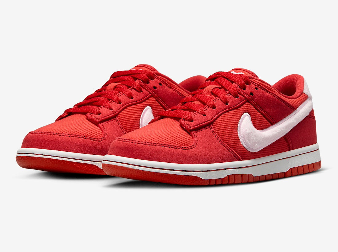 Nike Dunk Low GS “Valentine’s Day”