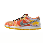 Nike SB Dunk Low Street Hawker