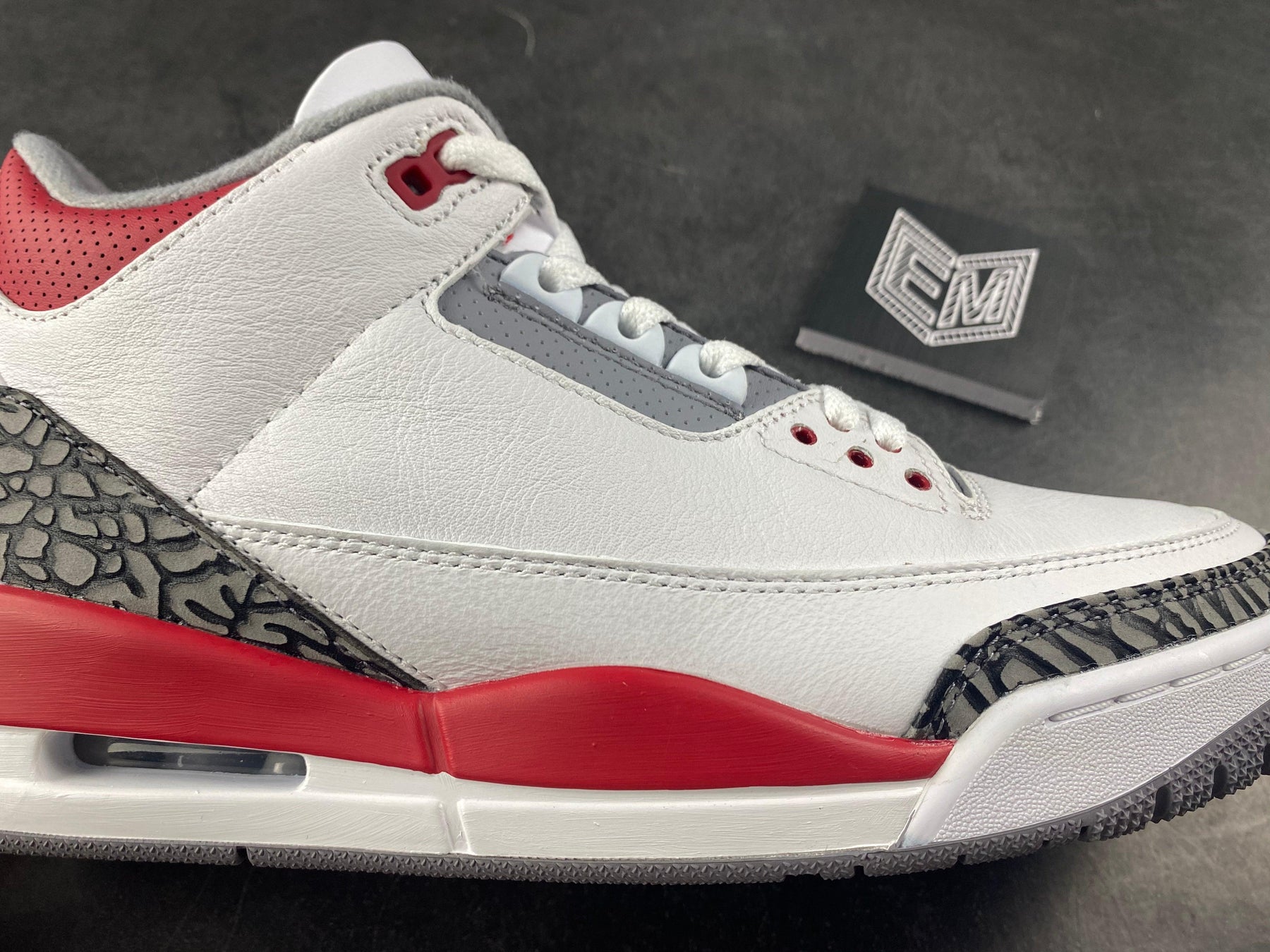 Nike Air Jordan 3 Retro Fire Red (2022)