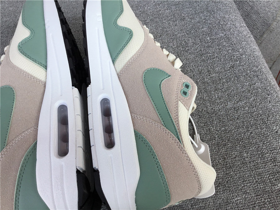 Tênis Nike Air Max 1 Daily Shoes, 'Mica Green