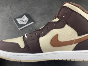 Nike Air Jordan 1 Mid SE Brown Basalt Oatmeal