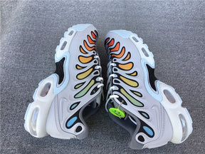 Nike Air Max Plus Drift "Light Smoke Grey"