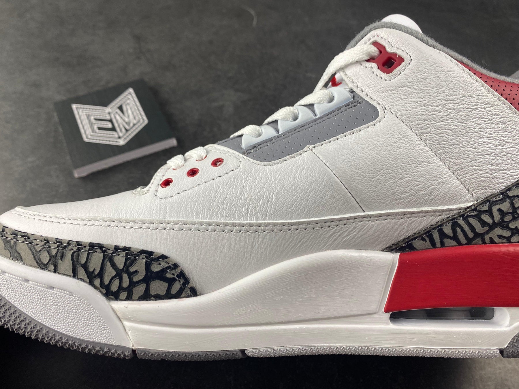 Nike Air Jordan 3 Retro Fire Red (2022)