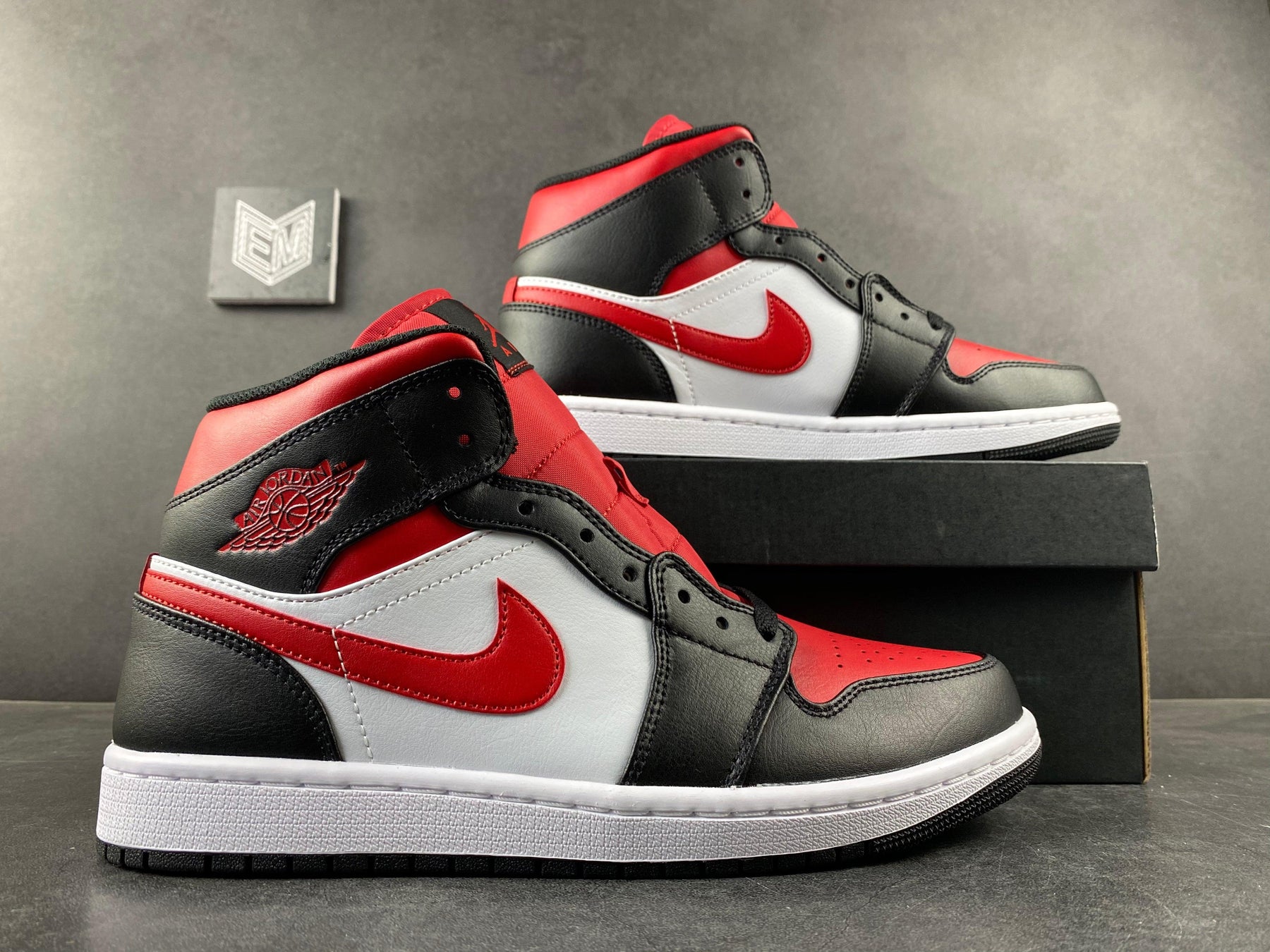 Nike Air Jordan 1 Mid White Black Red (2022)