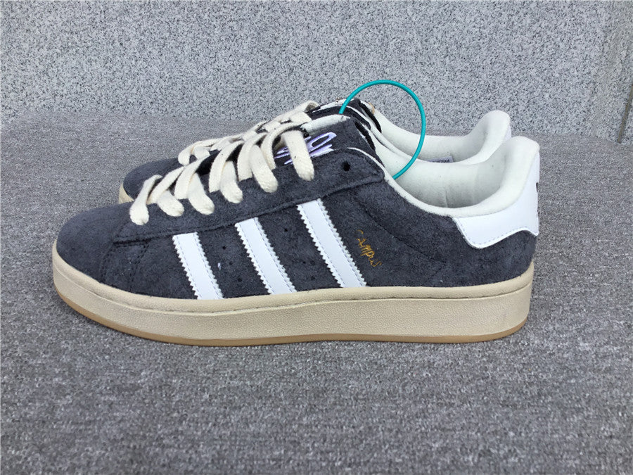 Tênis Korn x adidas Campus 2.0 Carbon Cinza