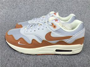 Tênis Nike Air Max 1 x Patta 'Monarch'