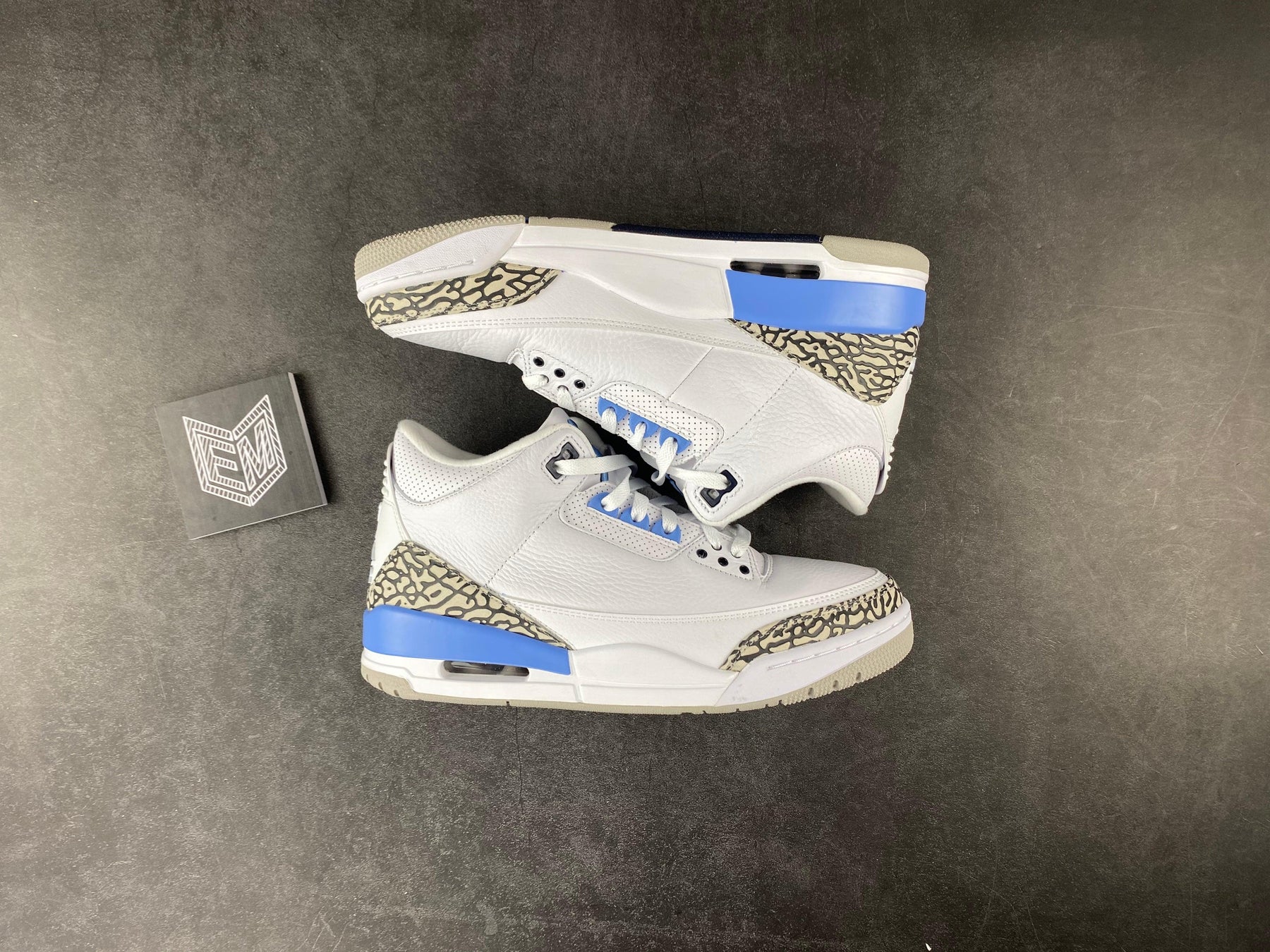 Nike Air Jordan 3 Retro UNC