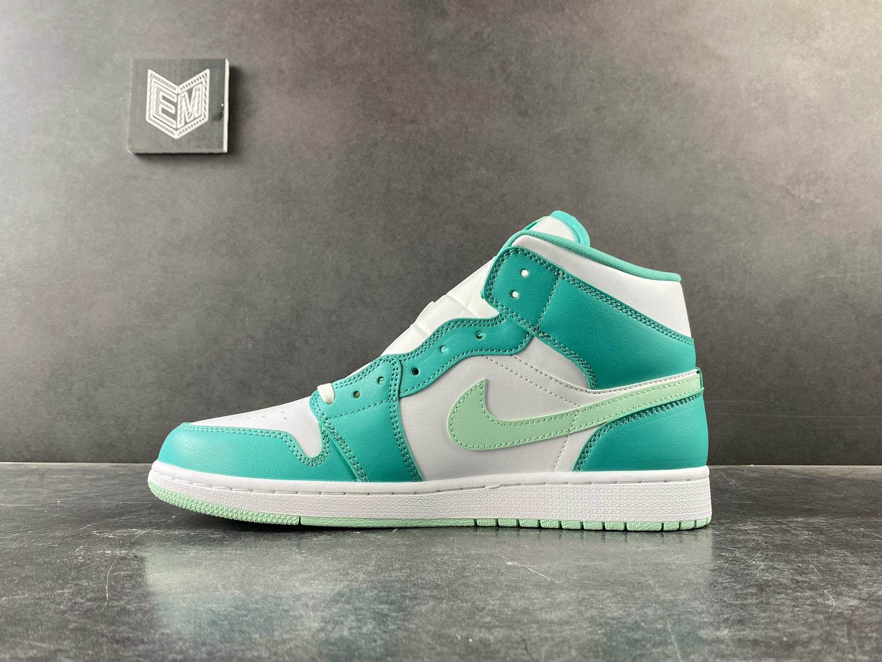 Nike Air Jordan 1 Mid Washed Teal