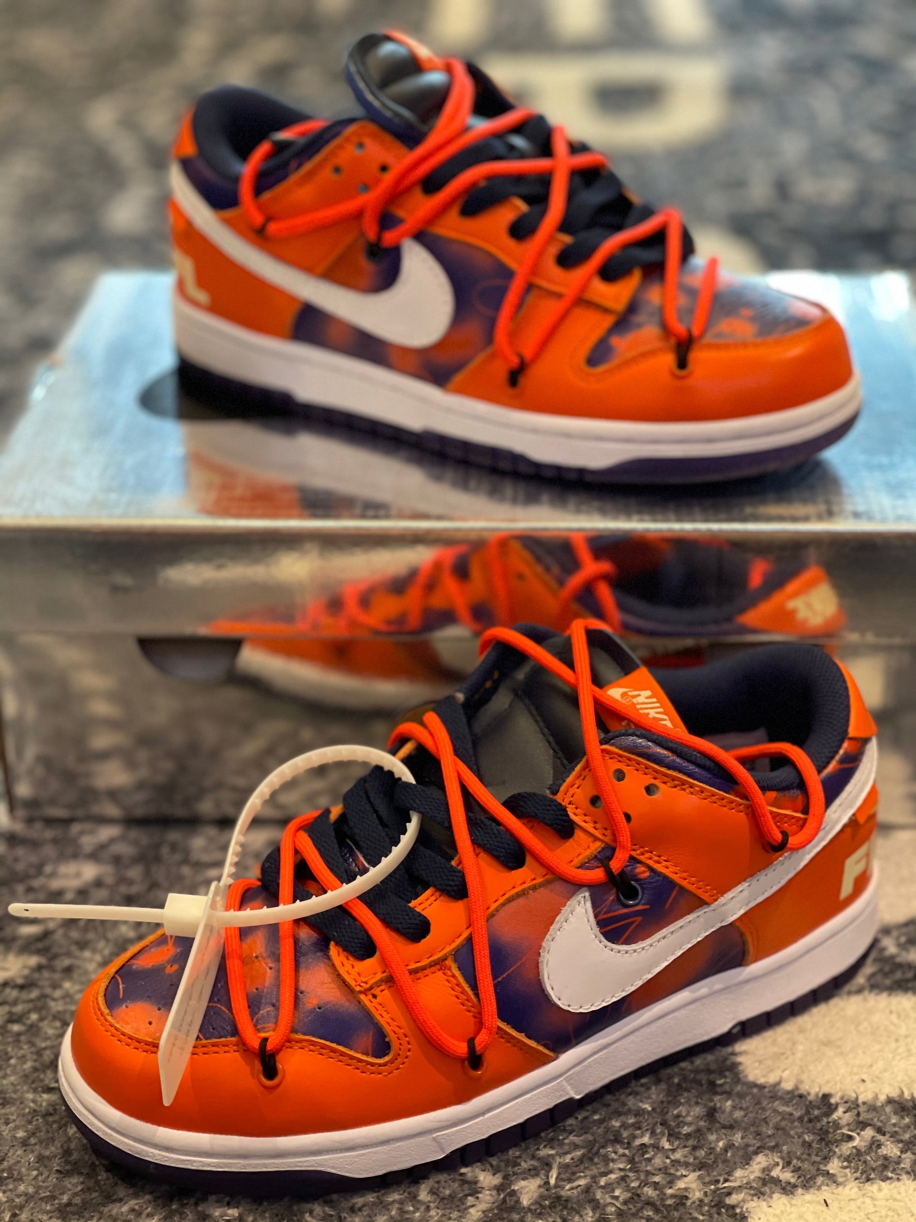 Nike Dunk Low Off-White Futura Syracuse