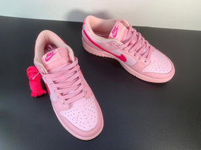 Nike Dunk Low GS Triple Pink