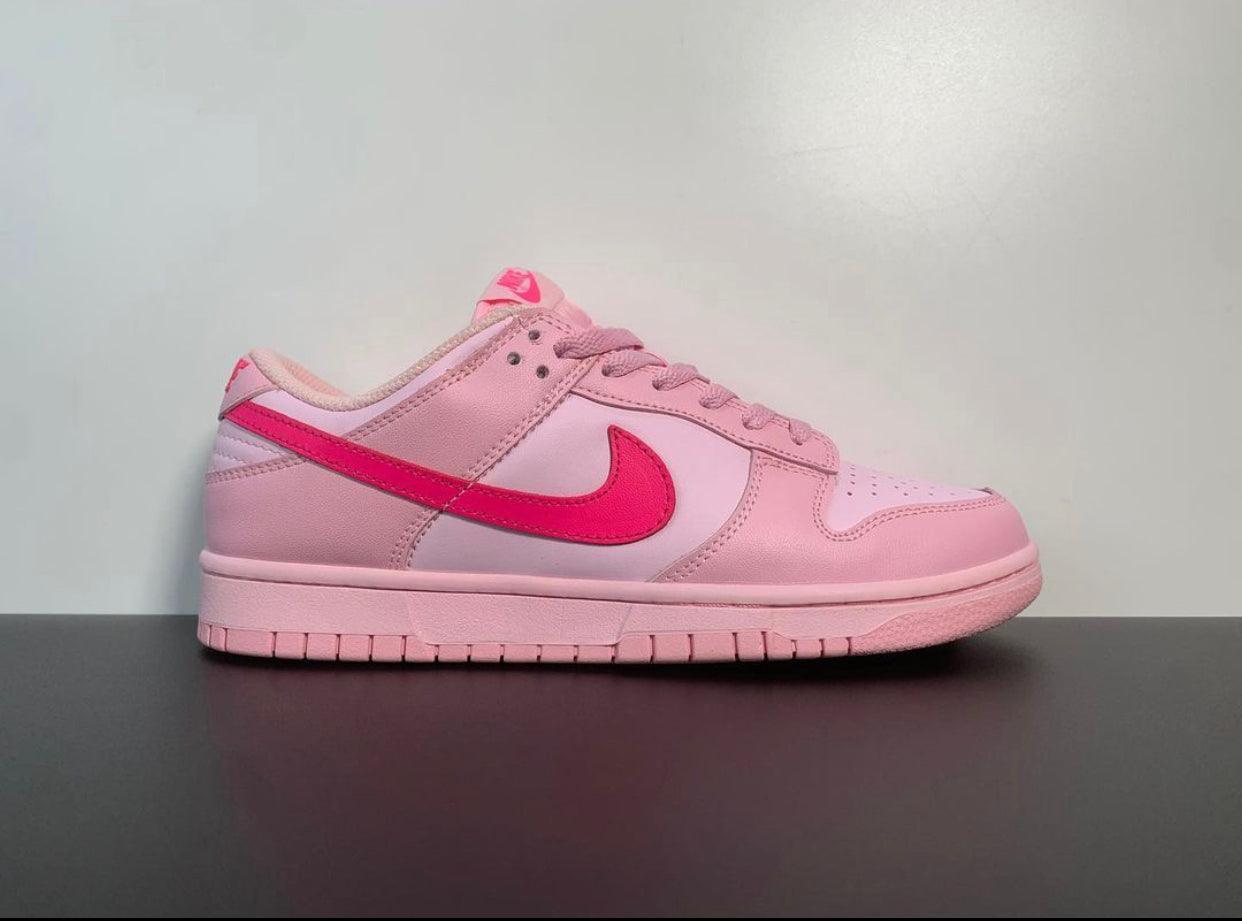 Nike Dunk Low GS Triple Pink