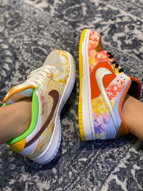 Nike SB Dunk Low Street Hawker