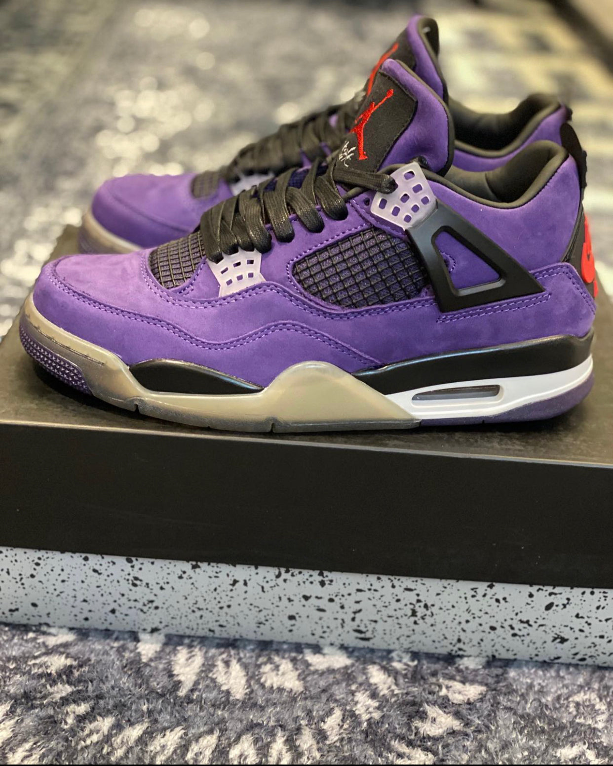 Nike Air Jordan 4 Retro “Travis Scott”