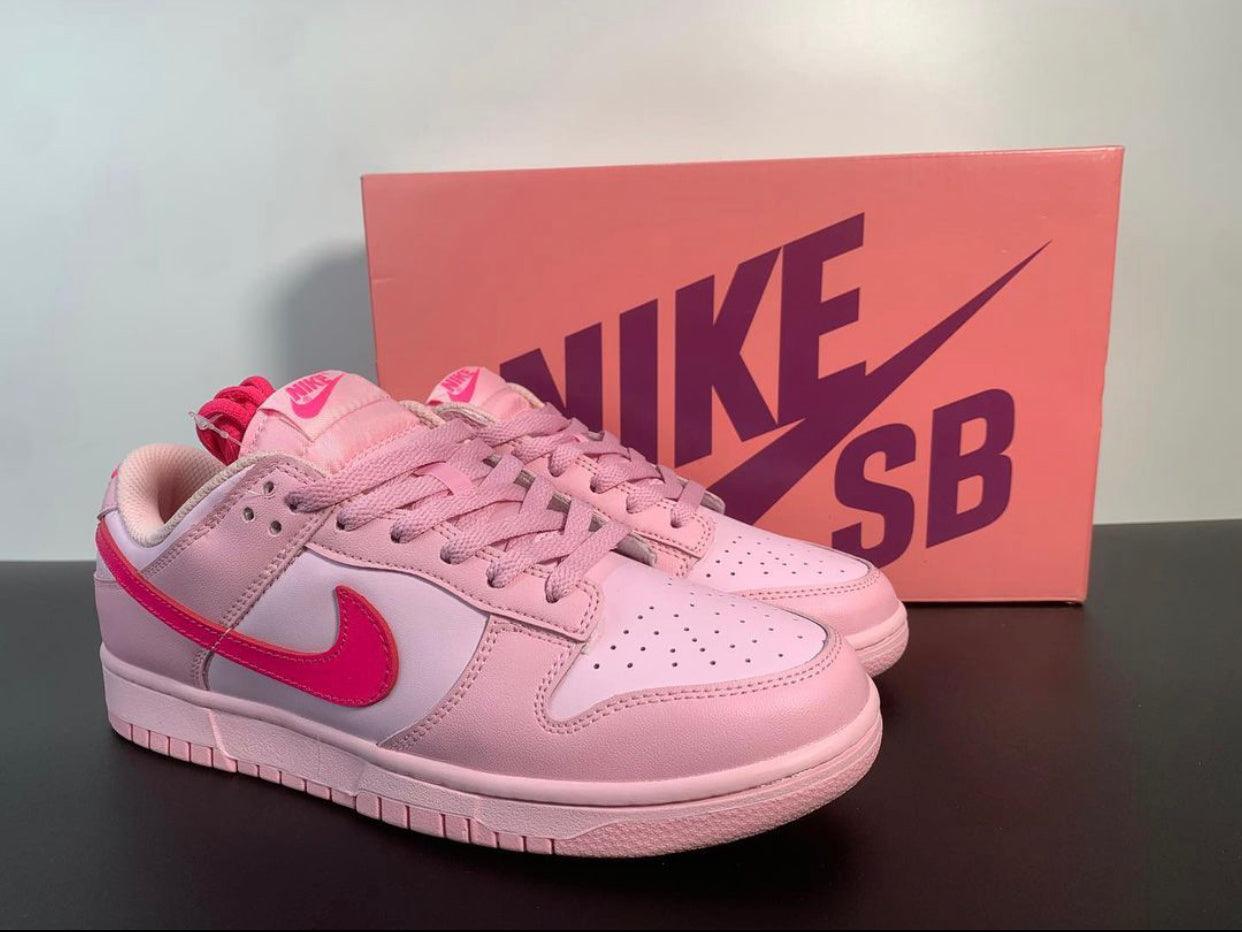 Nike Dunk Low GS Triple Pink